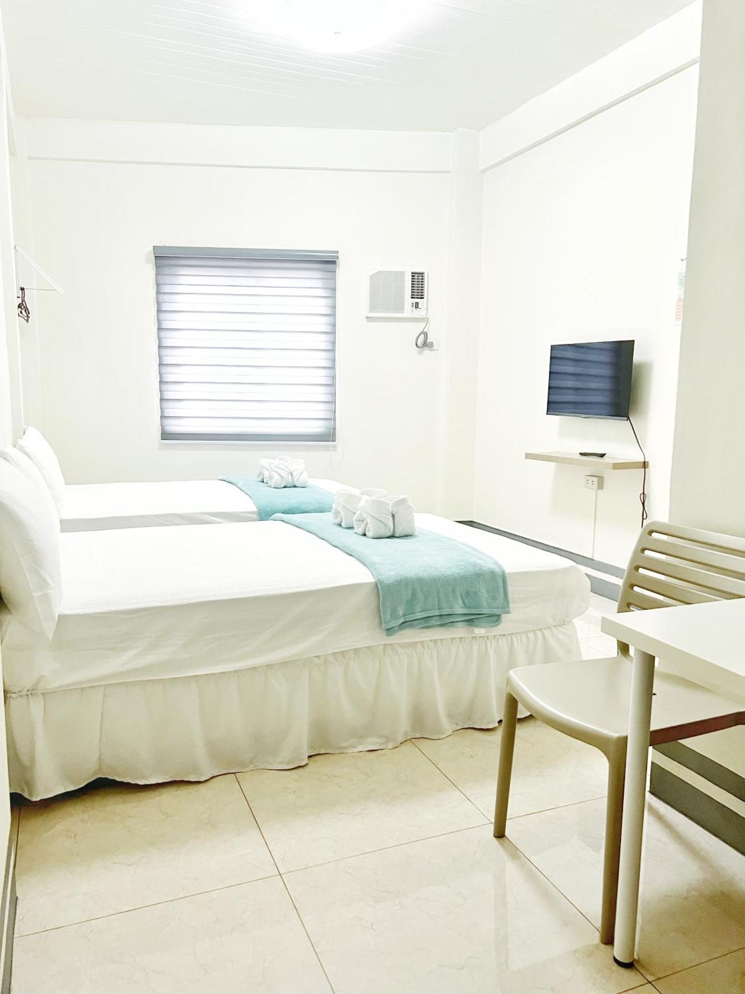 Verra Inn Tagaytay City Exterior foto